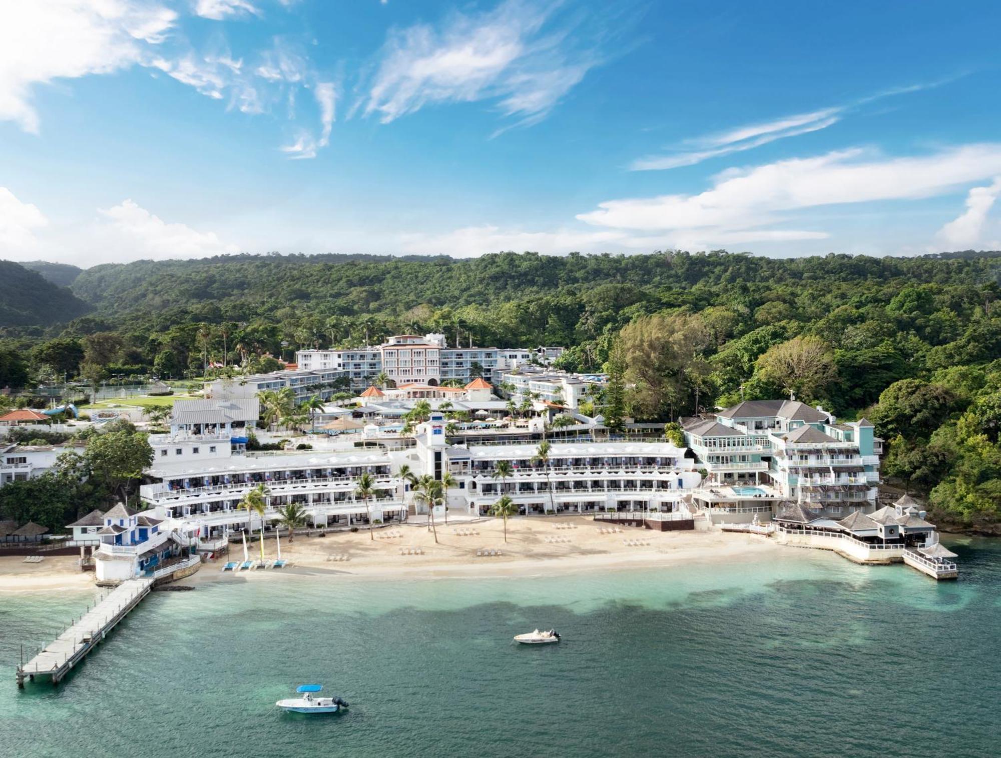 Beaches Ocho Rios A Spa & Golf Esterno foto