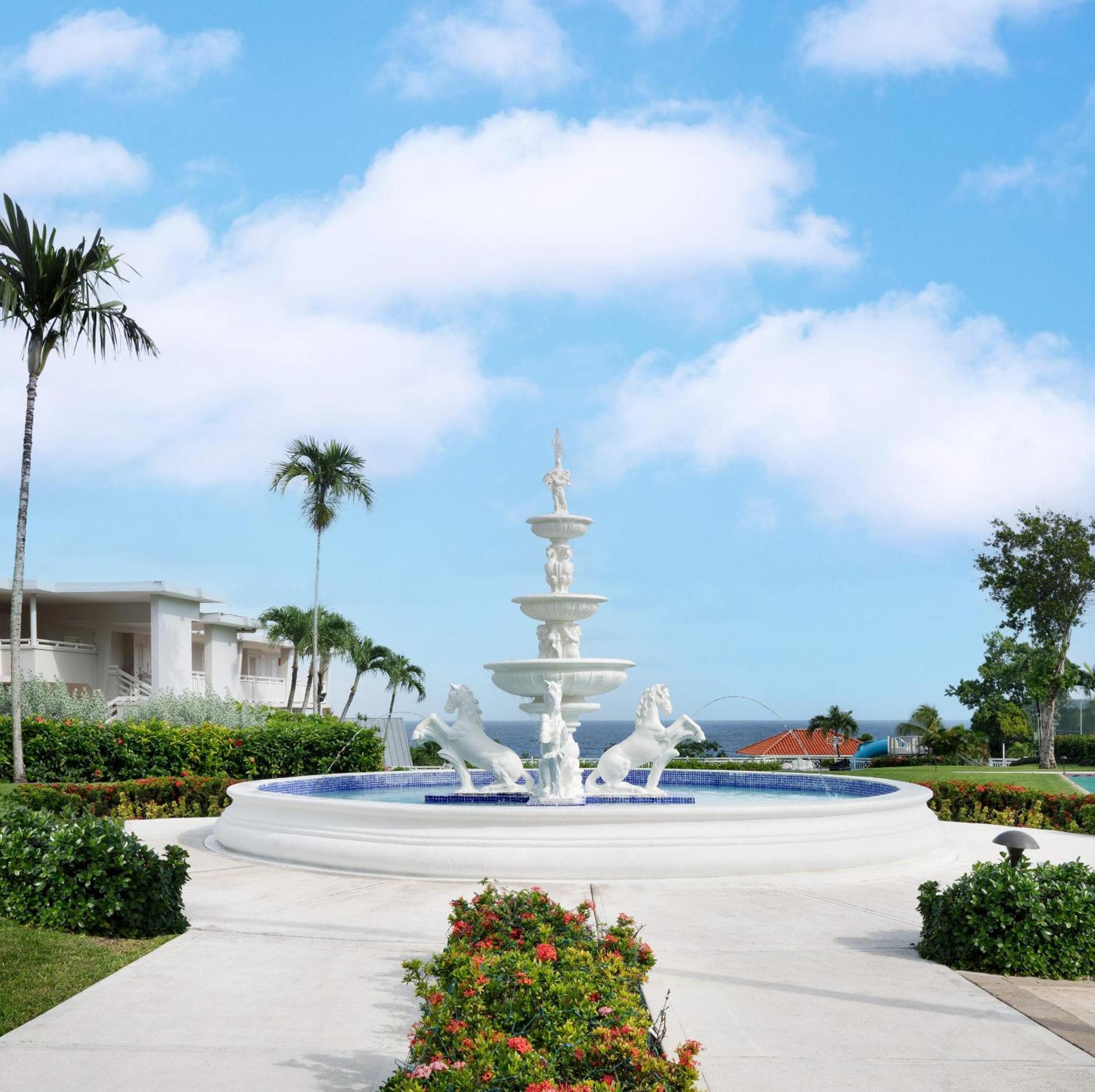 Beaches Ocho Rios A Spa & Golf Esterno foto